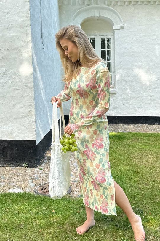 OdaIC Klänning - Pastellblommor