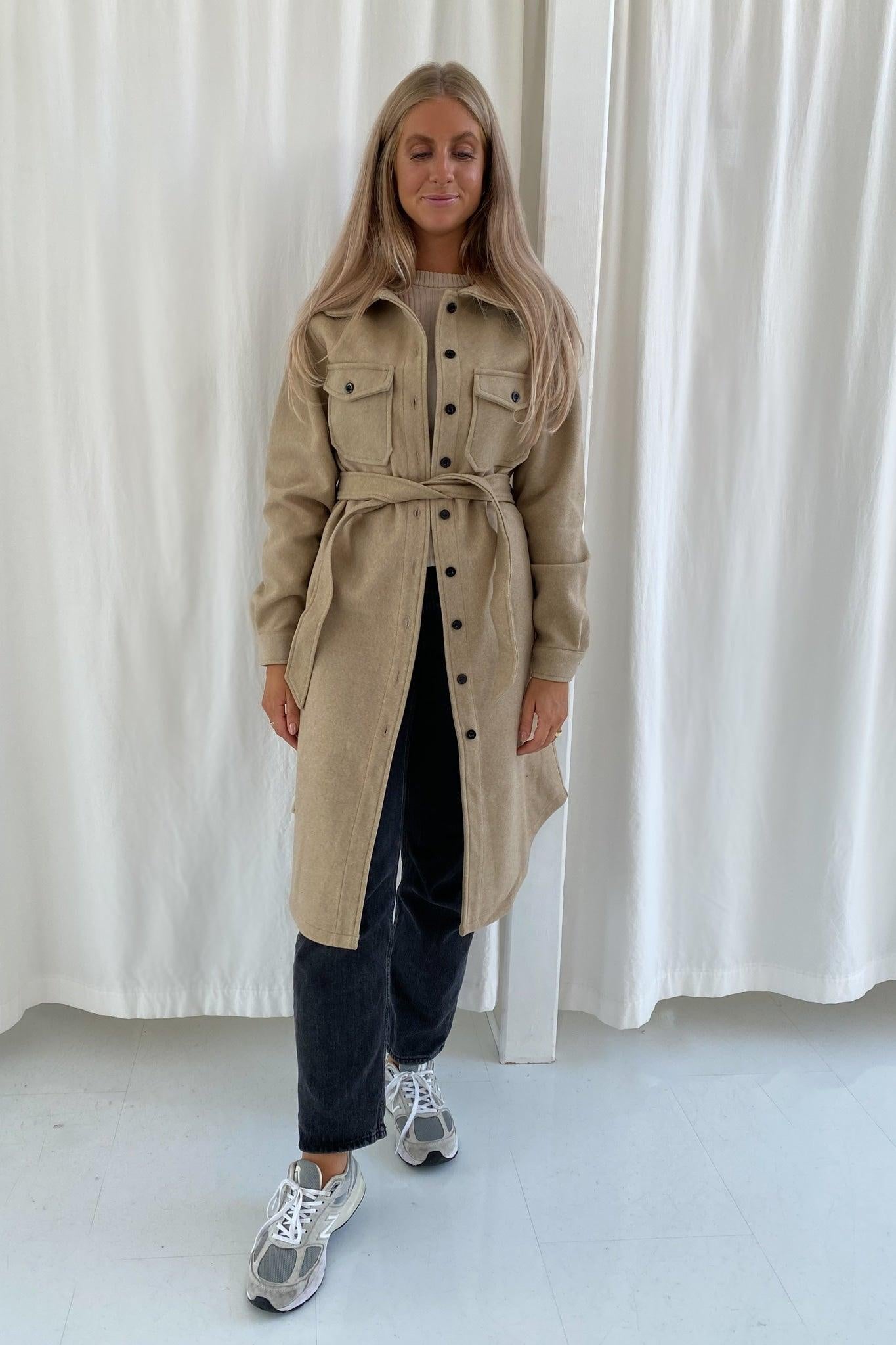 Long Emmy Jacket - Camel - se.byic.com