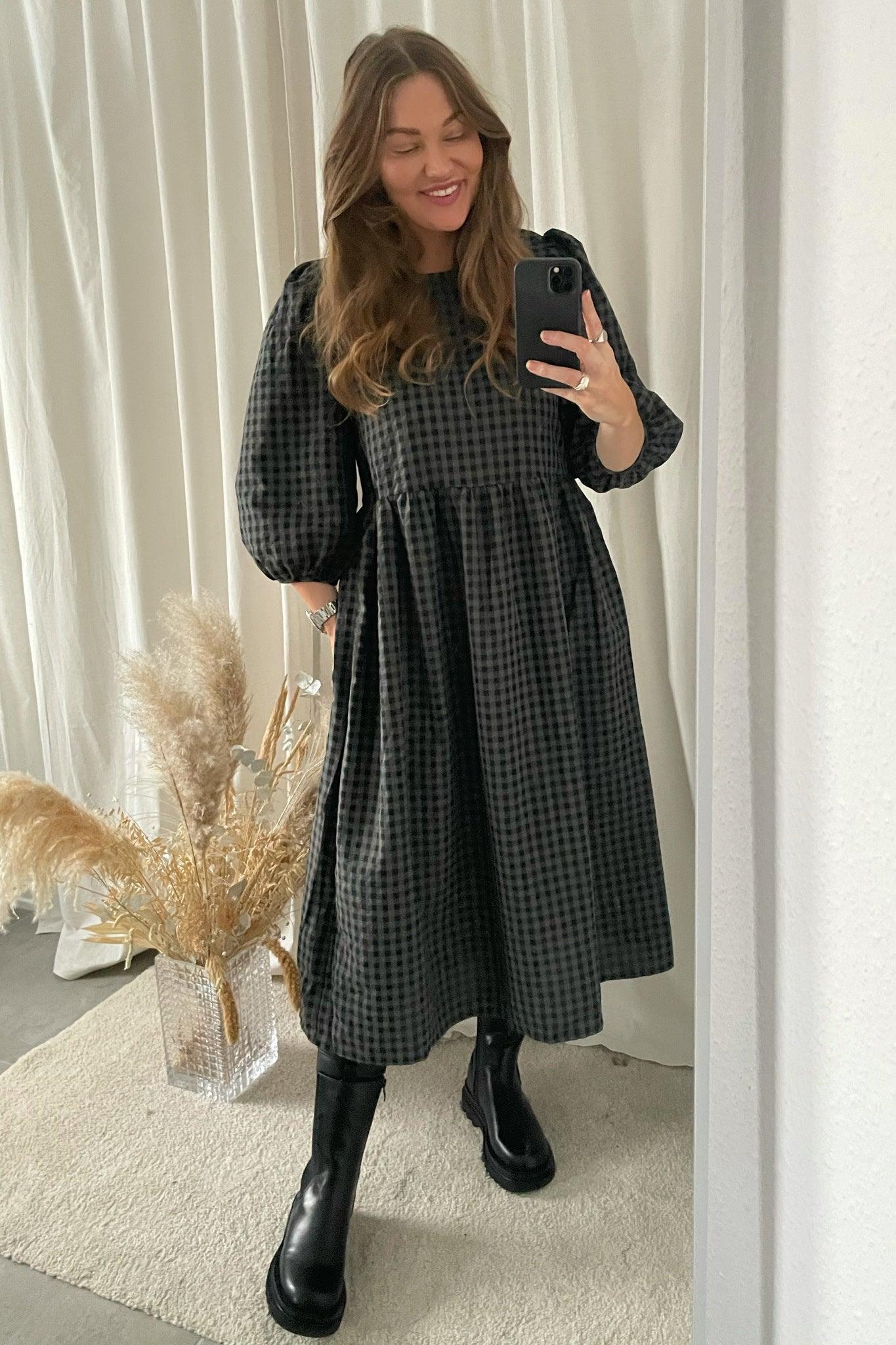 Aminni O-Neck 3/4 Midi Dress - Green - se.byic.com
