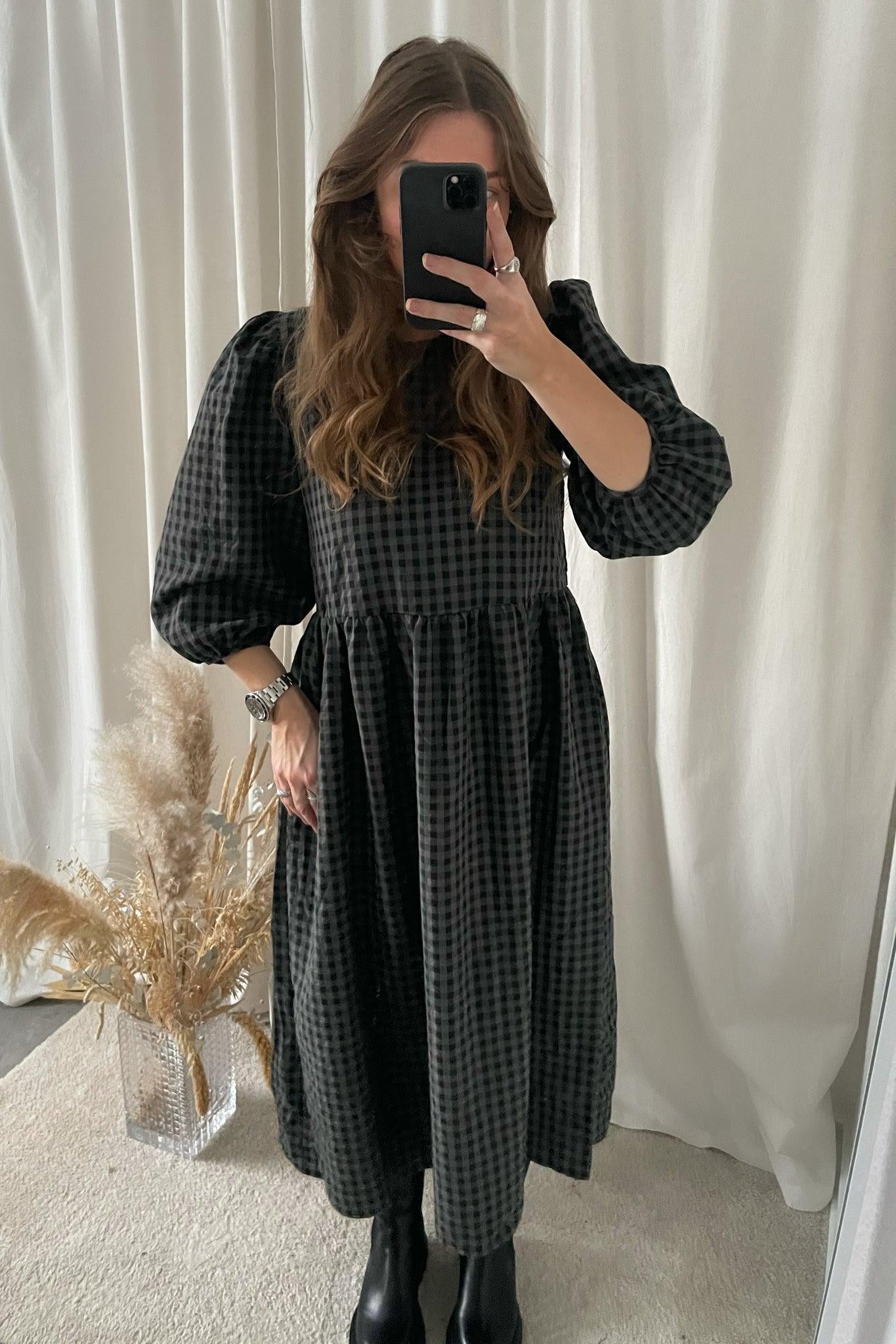 Aminni O-Neck 3/4 Midi Dress - Green - se.byic.com