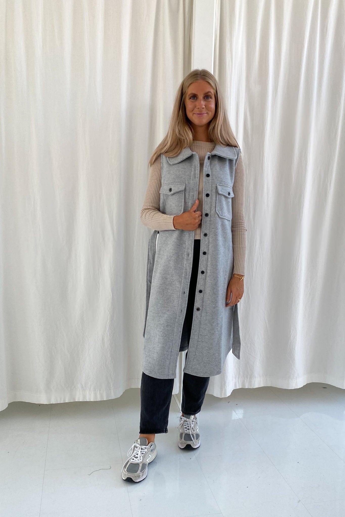 Emmy Vest - Light Grey - se.byic.com